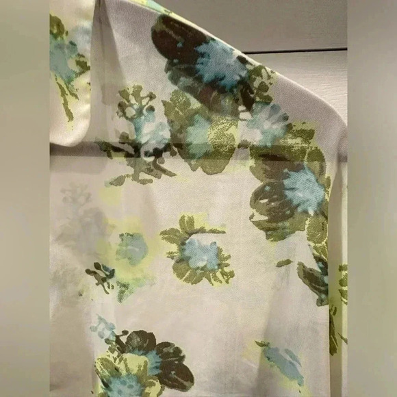 Jessica Simpson Sheer Blouse- Small - Picture 3 of 4